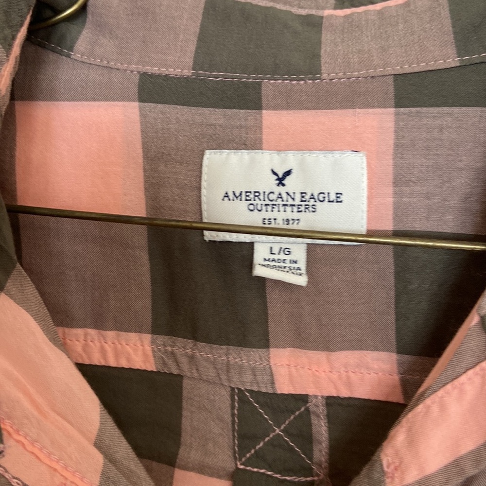Shirt - Picture 2 of 3